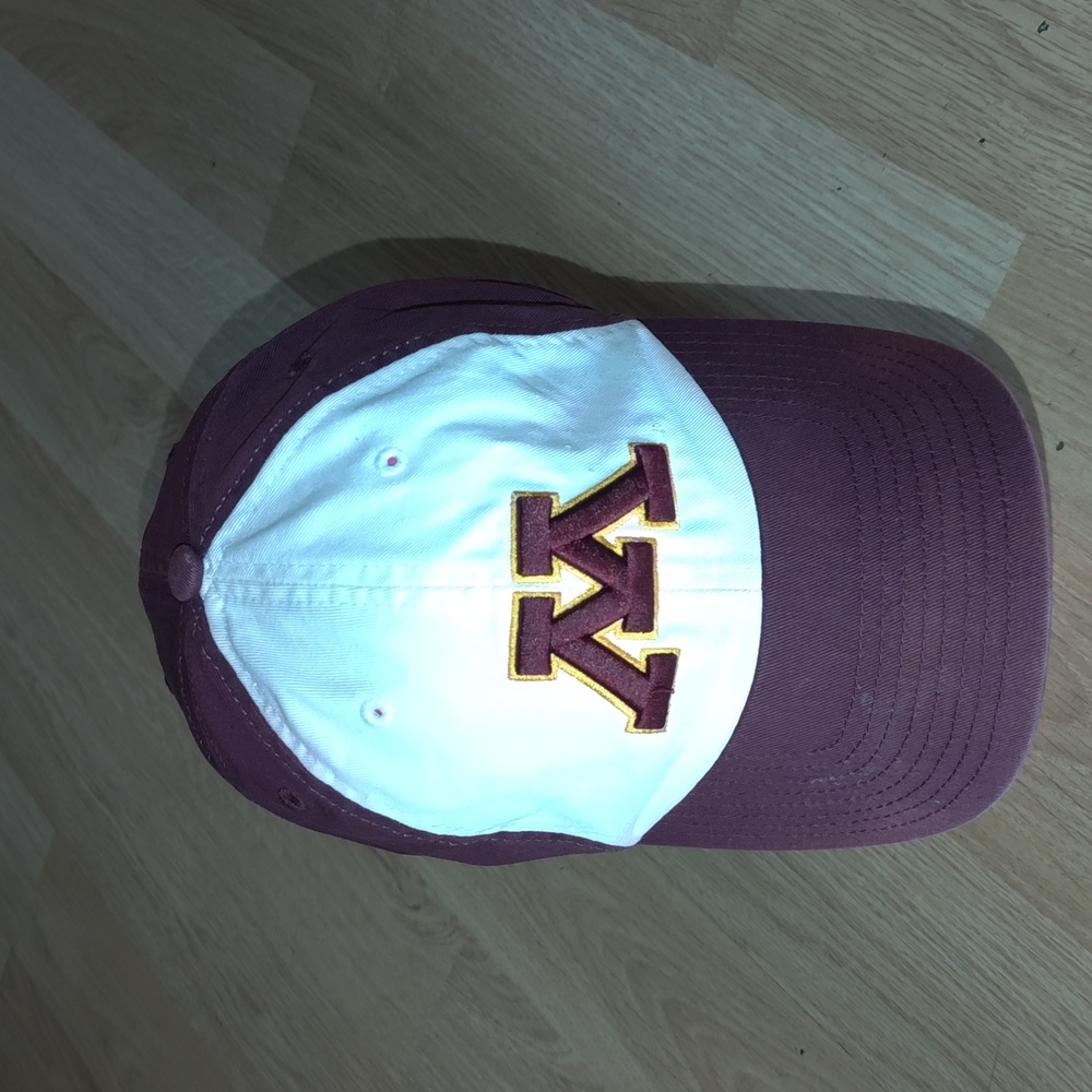 Vtg Twins Enterprise The Franchise Uni Of Minnesota Embroidered Logo Fitted Hat